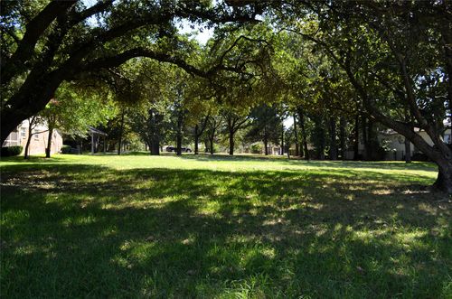 121 Autumn Wood Trl, Gun Barrel City, TX, 75156-4201 | Card Image