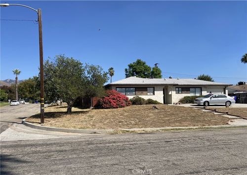 5791 Dogwood St, San Bernardino, CA, 92404-7210 | Card Image