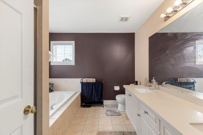 3 Xavier Crt, House other with 7 bedrooms, 5 bathrooms and 4 parking in Brampton ON | Image 24
