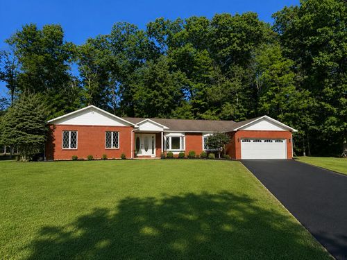 20 Woodland Dr, Oil City, PA, 16301-2078 | Card Image