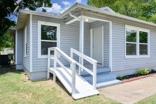 1906 Se 15th Ave, Mineral Wells, TX, 76067-7502 | Card Image