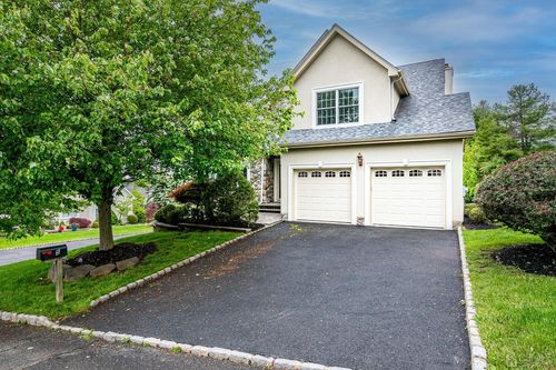 5 Tamarack Ct, Warren, NJ, 07059-5676 | Card Image