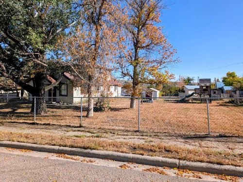 130 8th Ave N, Shelby, MT, 59474-1827 | Card Image