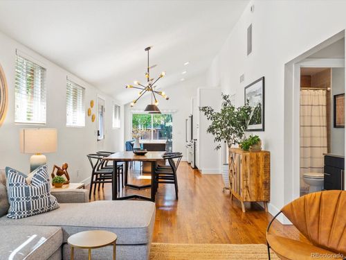 2289 Hudson St, Denver, CO, 80207-3846 | Card Image