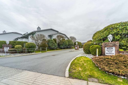 4-2989 Trafalgar St, Abbotsford, BC, V2S7X9 | Card Image