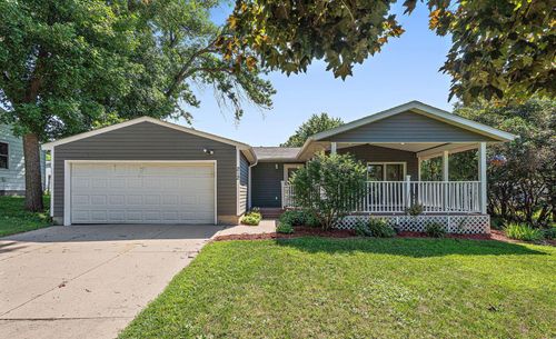 212 Central Ave S, Norwood Young America, MN, 55397-9764 | Card Image
