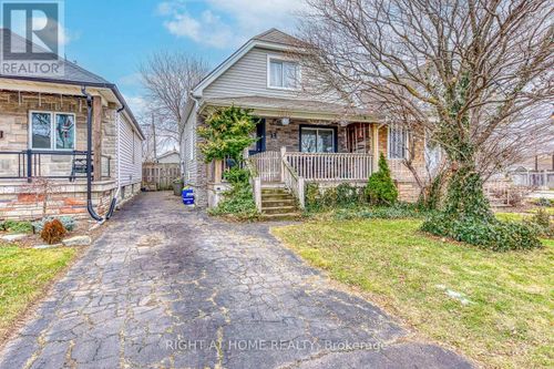 64 Wexford Ave N, Hamilton, ON, L8H4M4 | Card Image