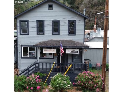 10786 Highway 126, Mapleton, OR, 97453-9626 | Card Image