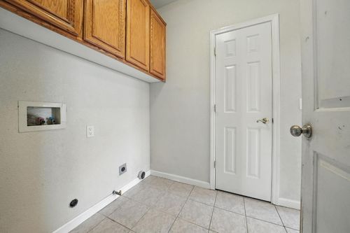 1021 Mockingbird Ln, Valley Springs, CA, 95252-8874 | Card Image