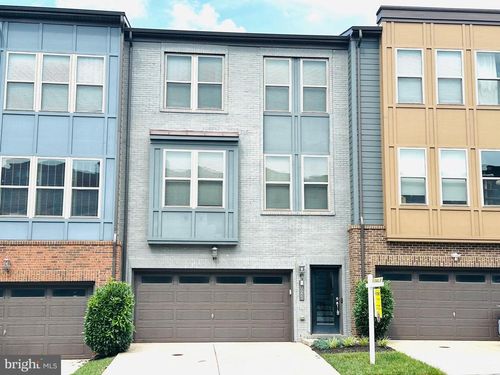 9925 Hopkins Loop, MANASSAS, VA, 20110-7833 | Card Image