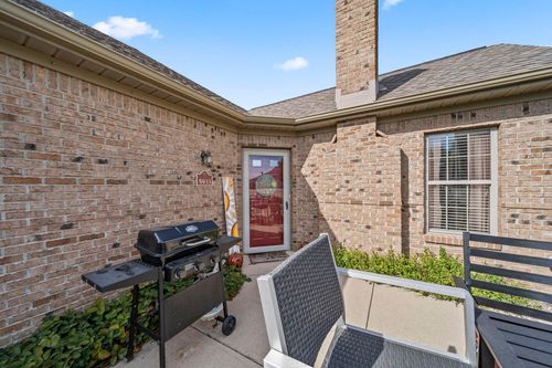 21-5933 Landings Pond Pl, Grove City, OH, 43123-9446 | Card Image