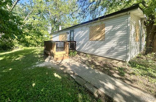 3534 Elm Point Rd, Saint Charles, MO, 63301-0564 | Card Image