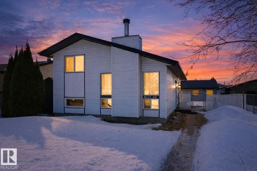 4623 44 Ave, Gibbons, AB, T0A1N0 | Card Image