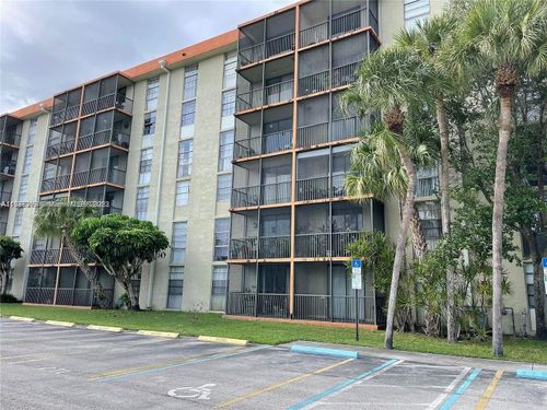 a409-16851 Ne 23rd Ave, North Miami Beach, FL, 33160-3778 | Card Image