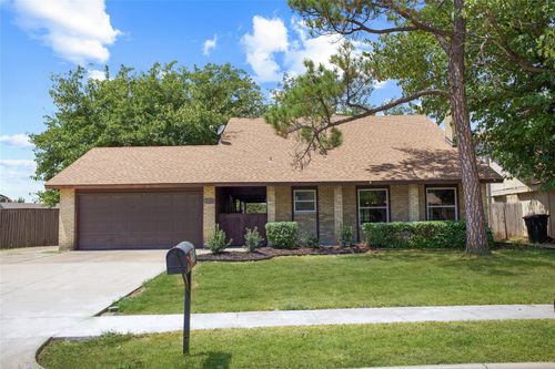 2103 Via Del Norte, Carrollton, TX, 75006-4507 | Card Image