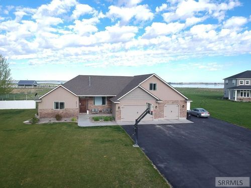 2513 South Bay Place, American Falls, ID, 83211 | Card Image