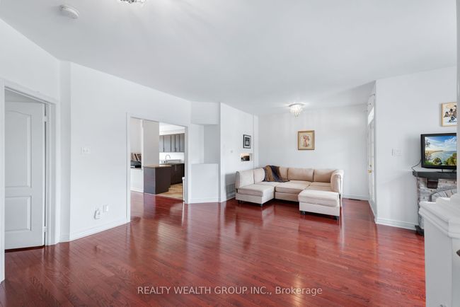 166 Sail Cres, House other with 5 bedrooms, 4 bathrooms and 4 parking in Maple ON | Image 6
