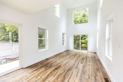 27 Island St, Wilton, NH, 03086-5423 | Card Image