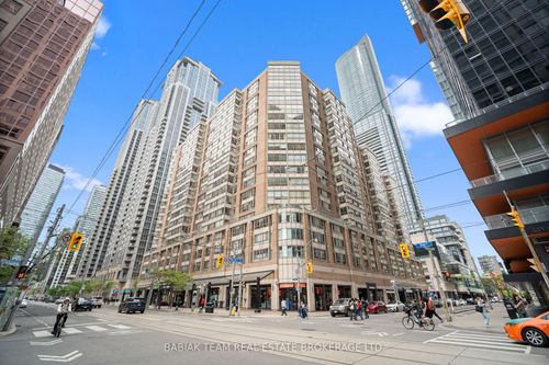 1613-711 Bay St, Toronto, ON, M5G2J8 | Card Image