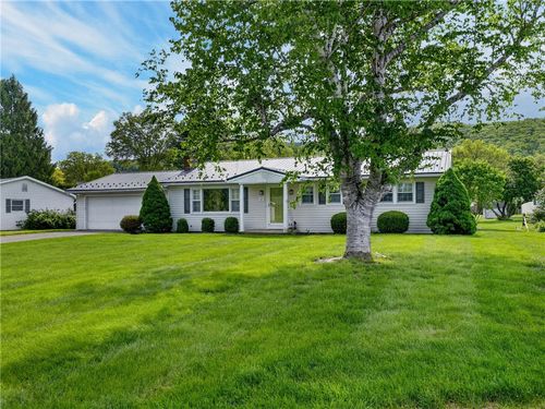 27 Brookside Cir, Elmira, NY, 14903-9387 | Card Image