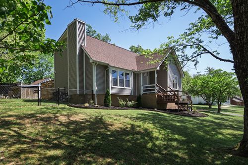 840 Hillside Dr, Springfield, TN, 37172-5110 | Card Image