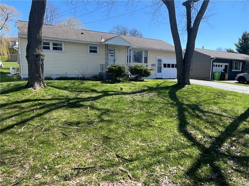 123 Plaxdale Rd, Liverpool, NY, 13088-6023 | Card Image