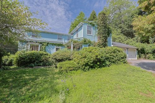 179 Whitins Rd, Sutton, MA, 01590-2701 | Card Image