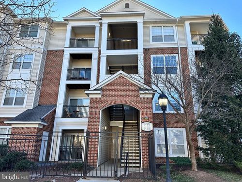 apt-220-12901 Centre Park Cir, HERNDON, VA, 20171-5828 | Card Image