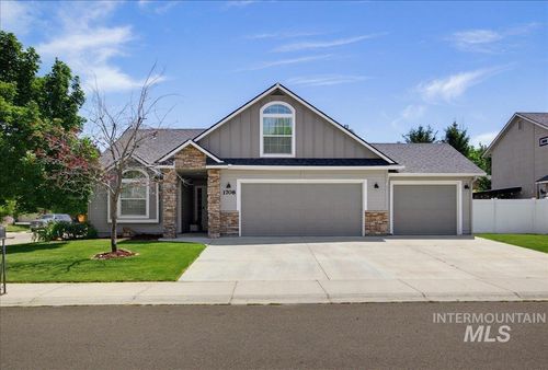 1708 S Glasgow Ave, Nampa, ID, 83686-4844 | Card Image