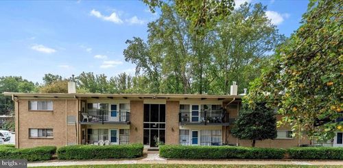 apt-102-4921 Americana Dr, ANNANDALE, VA, 22003-5020 | Card Image
