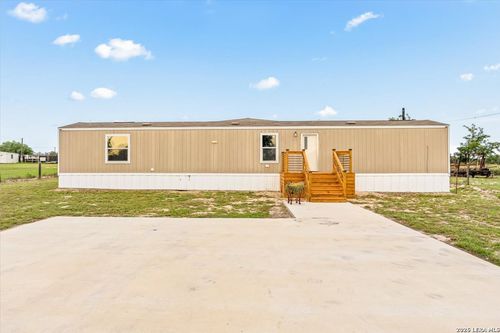 122 Amber Ln, Poteet, TX, 78065-3401 | Card Image