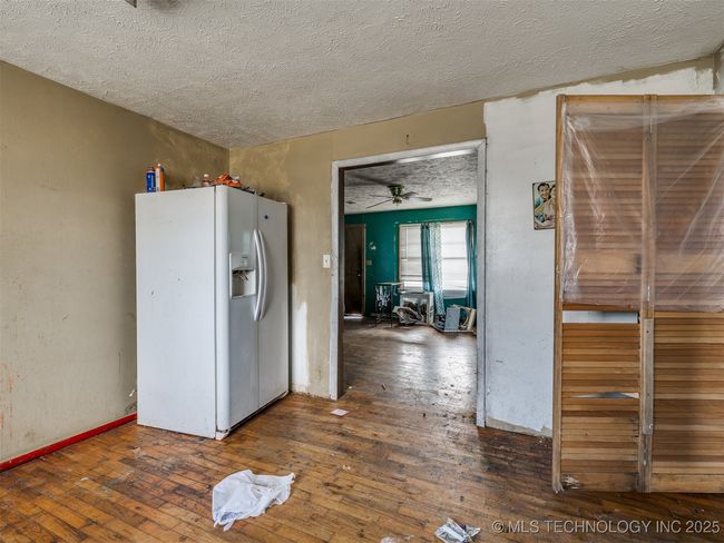 102 N Hayden St, House other with 3 bedrooms, 1 bathrooms and null parking in Chouteau OK | Image 11