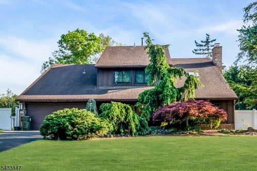 12 Ethan Allen Rd, Freehold, NJ, 07728-3357 | Card Image