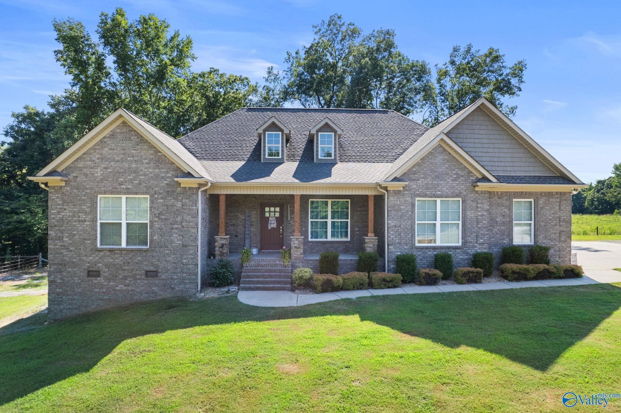 County Road 110 , Rogersville, AL 35652