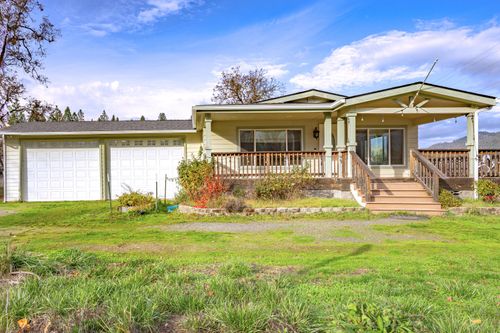 212 Martin Rd, Cave Junction, OR, 97523-9744 | Card Image