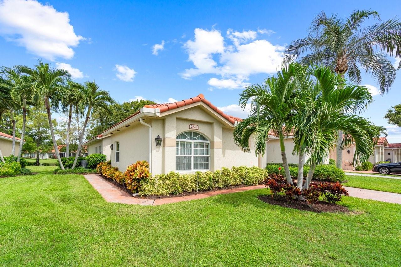 Spiceberry Ln, Boynton Beach, FL 33436