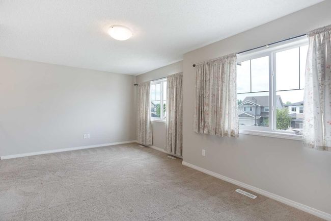 32 Drake Landing Hill, House other with 3 bedrooms, 3 bathrooms and 4 parking in Okotoks AB | Image 19