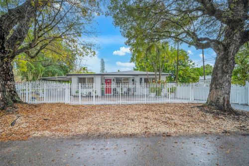 11425 Nw 18th Ave, Miami, FL, 33167-3552 | Card Image