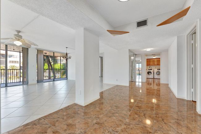 202 - 800 Jeffery 202 Street, Condo with 3 bedrooms, 2 bathrooms and null parking in Boca Raton FL | Image 14