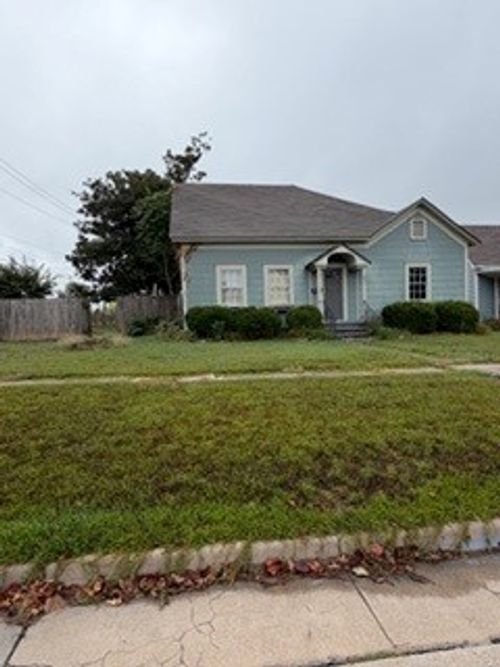 521 N 3rd St, Rogers, AR, 72756-3601 | Card Image
