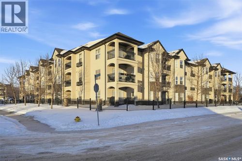 207c-415 Hunter Rd, Saskatoon, SK, S7T0J9 | Card Image