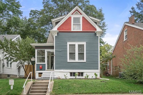 618 N Benton Ave, Saint Charles, MO, 63301-1946 | Card Image