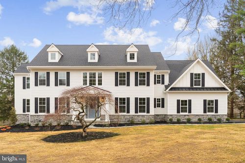 17 Hickory Ln, MALVERN, PA, 19355-2827 | Card Image