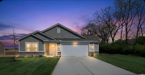 1702 Chevington Chase, Tipp City, OH, 45371-0020 | Card Image