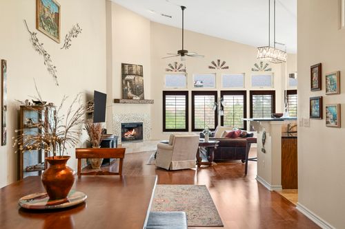 401-2601 N Quinlan Park Rd, Austin, TX, 78732-6081 | Card Image