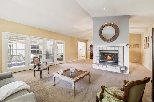 18509 Wellesley Ct, Sonoma, CA, 95476-4172 | Card Image