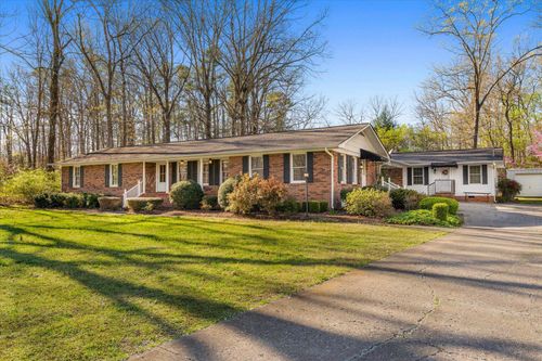 527 E Austin Dr, CHATSWORTH, GA, 30705-2001 | Card Image