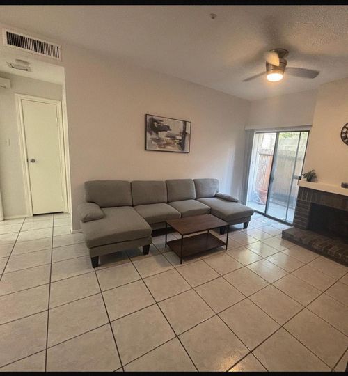 apt-109-7900 N Stadium Dr, Houston, TX, 77030-4418 | Card Image