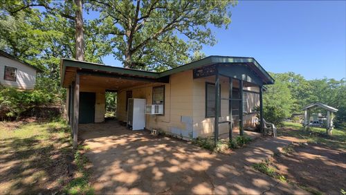 204 Houston St, Lone Star, TX, 75668-0139 | Card Image