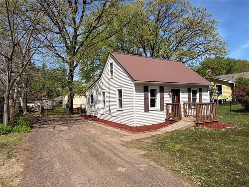 3238 7th St, Eau Claire, WI, 54703-1527 | Card Image